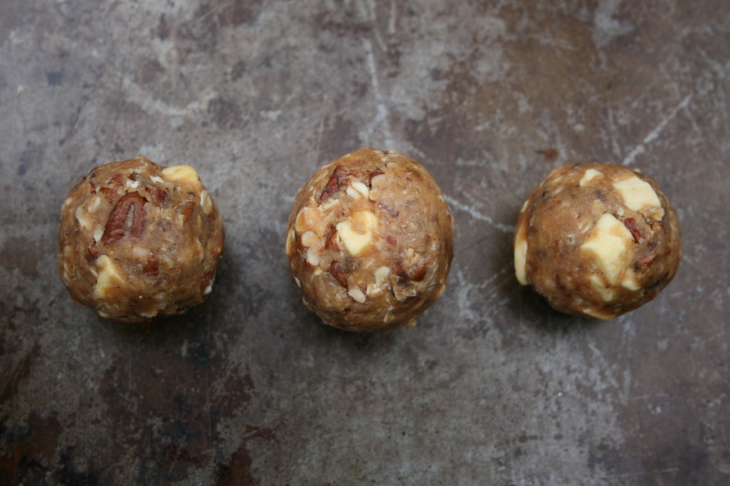 Spiced Apple Energy Balls