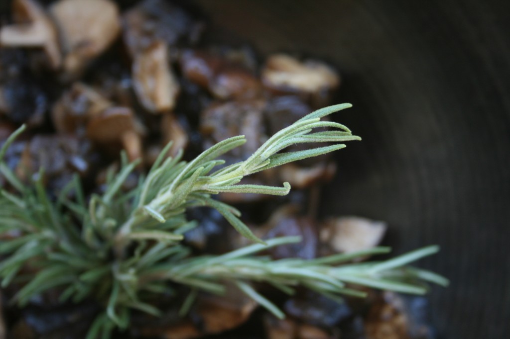 Rosemary Shallot Mushrooms