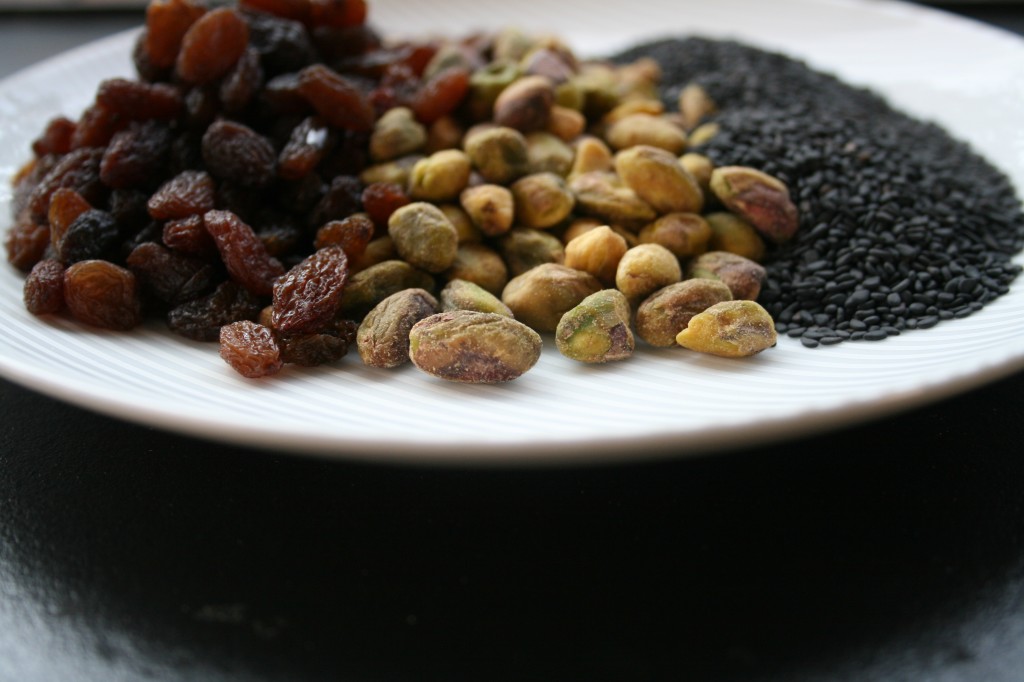 Raisins, pistachios and black sesame seeds
