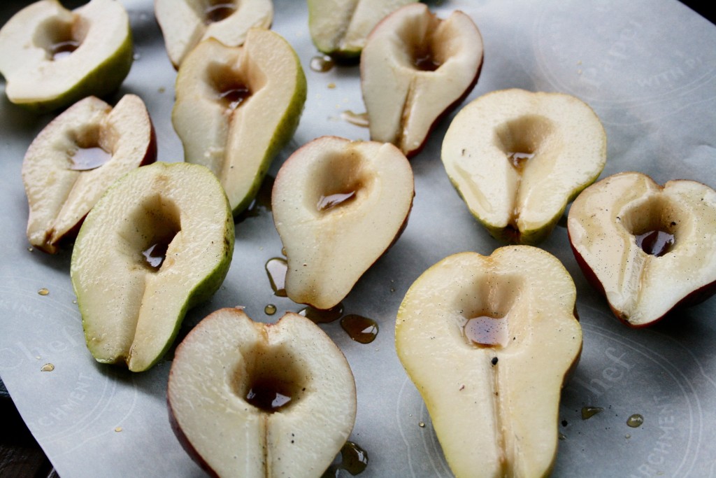 Vanilla Maple Roasted Pears
