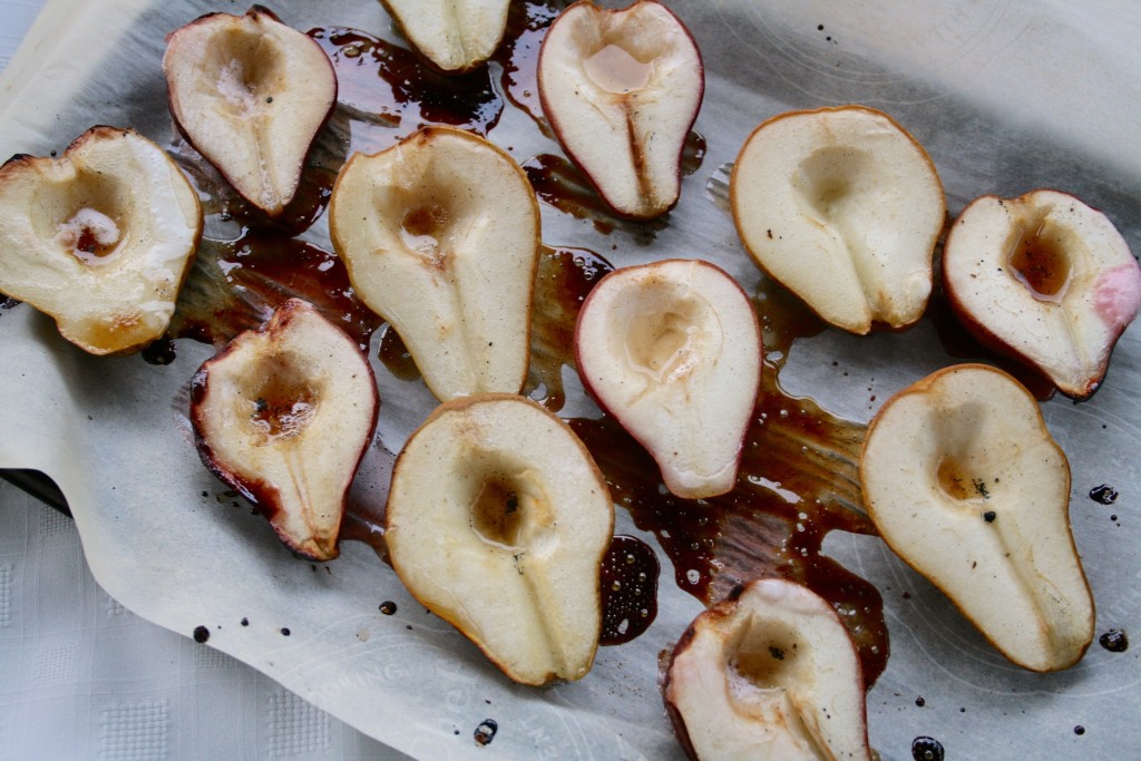 Vanilla Maple Roasted Pears
