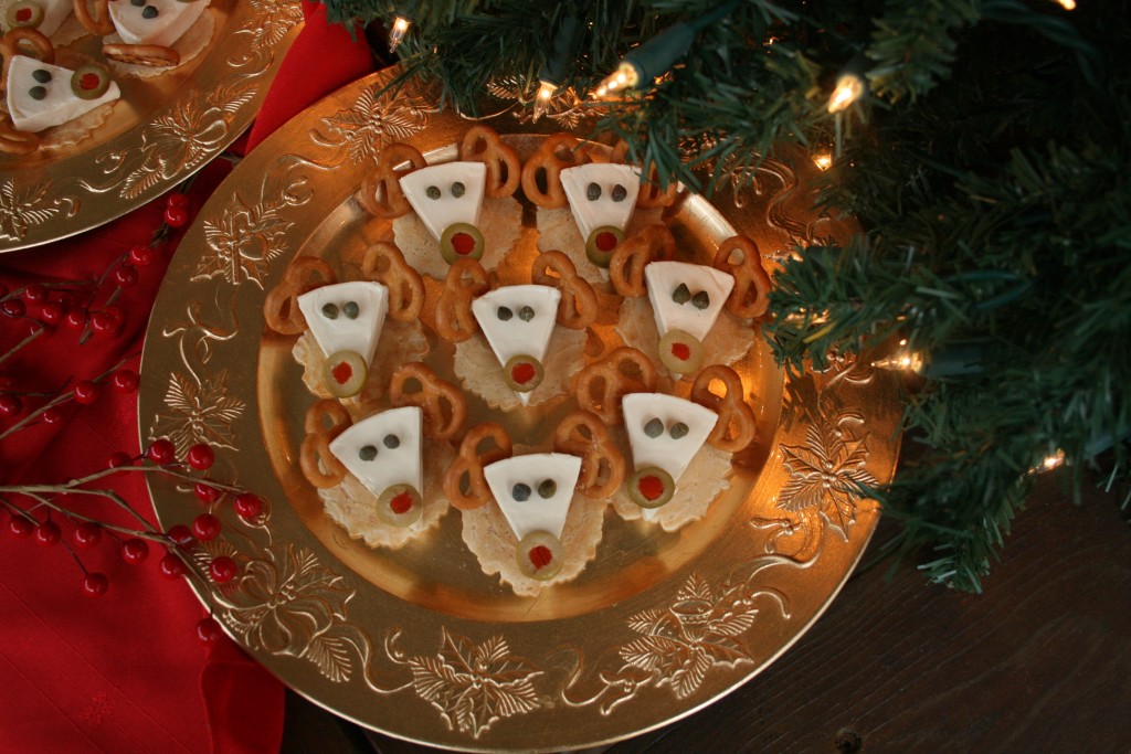 Reindeer Cheese and Crackers
