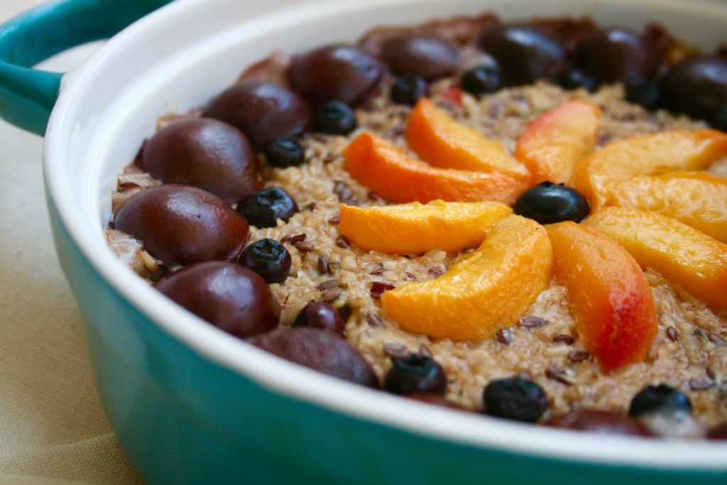 Baked Oatmeal with Fresh Fruit
